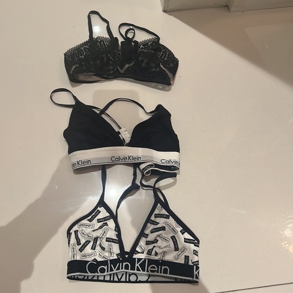 Calvin Klein triangle bras soft type. 5 each or all 3 for 12 - Picture 2 of 2